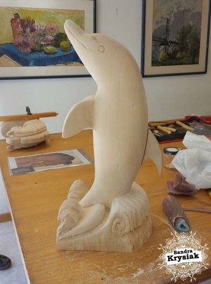 José Luis Barahona. Escultura delfín. Talla en tilo. 2020