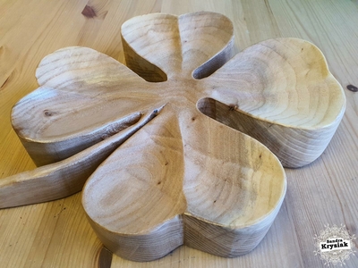 Raúl. Hoja en madera de olmo. 2021