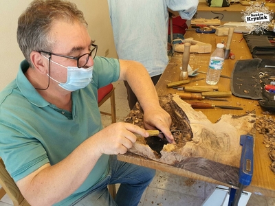 Raúl. En proceso. Relieve con tratamiento de resina para el lago. 2021