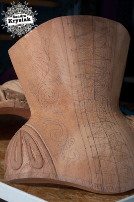 Trabajo de Talla en Madera : Sandra Krysiak