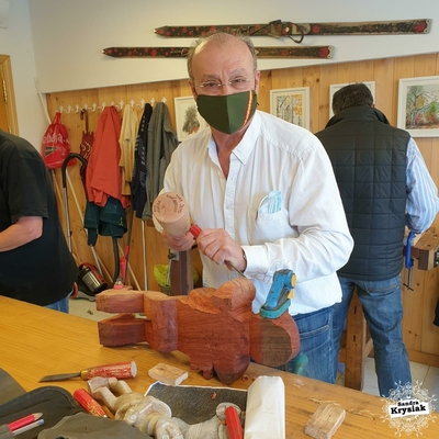 José. En proceso. Escultura en madera de palo rojo. 2021