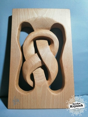 Héctor. Nudo tallado en madera de haya. 2019